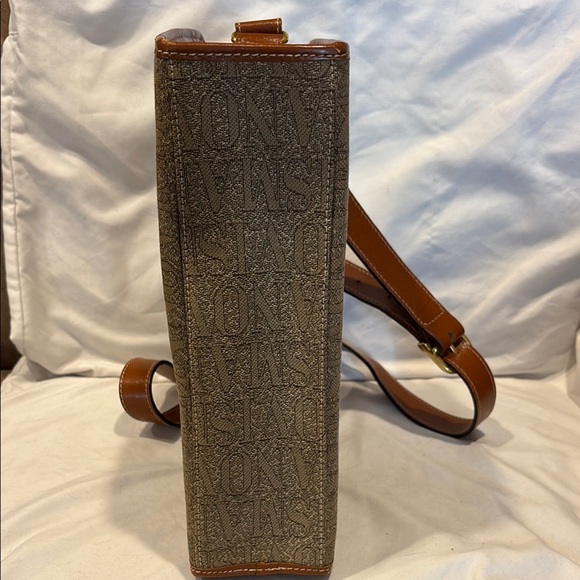 Flavi Vismano Monogram Shoulder Bag – Made in Italy - Picture 8 of 9